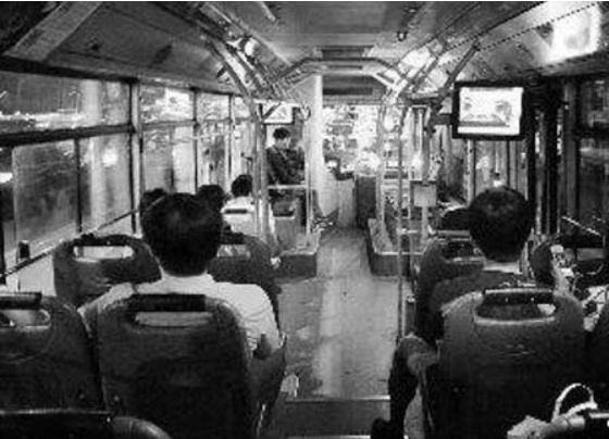 揭秘375路公交车灵异事件详情（关于北京公交车灵异事件的电影） 5