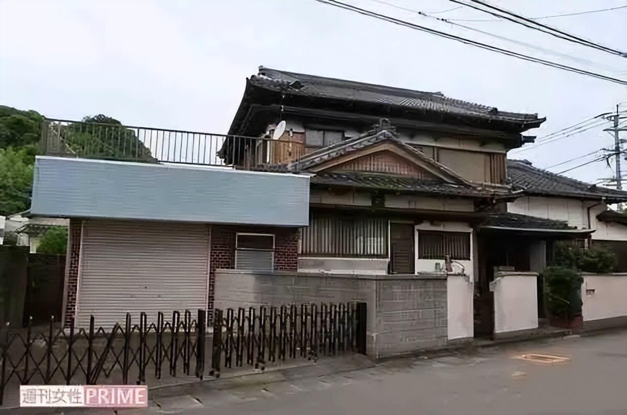 日本宅男看动漫被打断怒杀父母（日本60岁单身男子在家啃老35年） 17