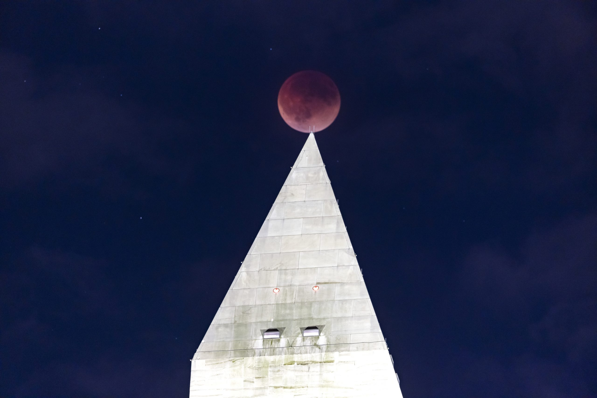 血月出现意味着什么（详解古人对血月天象的说法） 5