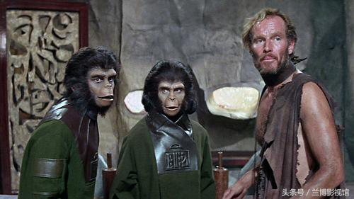 讲猩猩的电影有哪些（推荐八部关于猩猩的经典科幻大片） 11