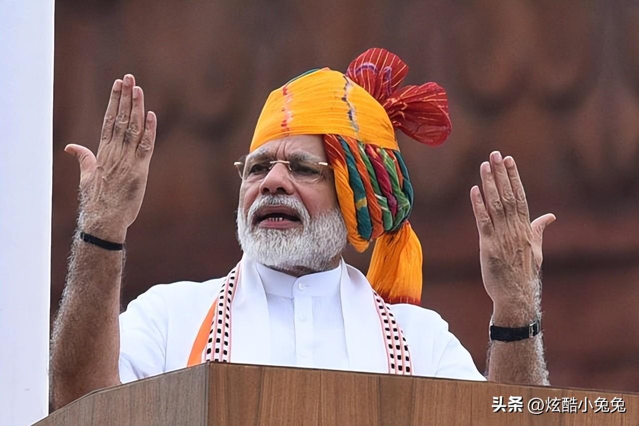 印度总理莫迪疯狂现身视频（莫迪AI合成跳舞视频疯传） 3