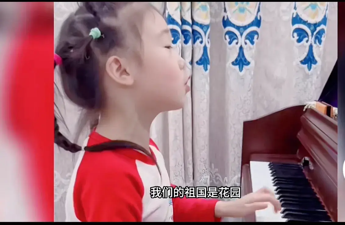 郎朗证明孩子是在和钢琴友好交流（揭秘郎朗求小孩萌娃弹钢琴的秘密） 5